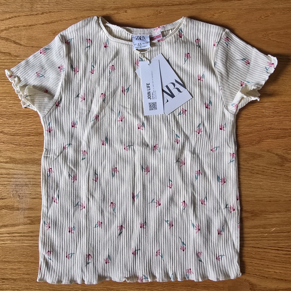 Zara Ribbed Tee with Pink Floral Design
